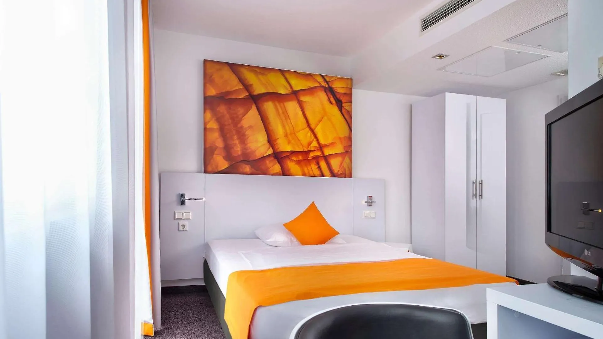 Wyndham Garden Duesseldorf City Centre Koenigsallee Dusseldorf